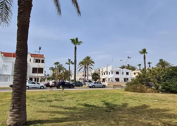 Playa La Veleta Apartment *