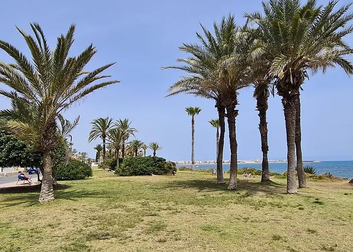 Playa La Veleta Apartment *